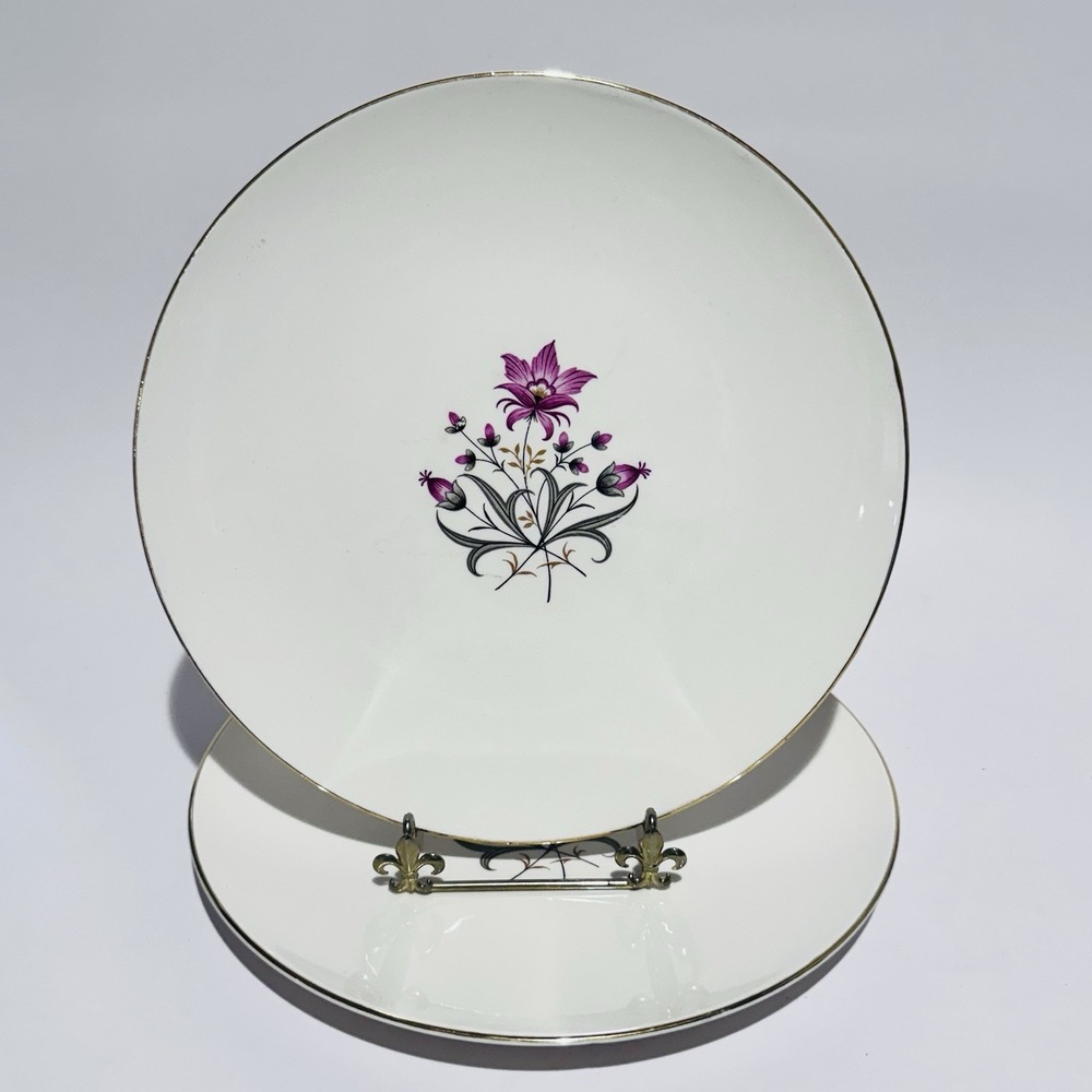 (2) Cunningham & Pickett Inc Stardust 10" Dinner Plate Purple Flower Gold Trim‎